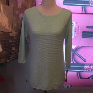 Light mint green thin sweater 3/4 length sleeves